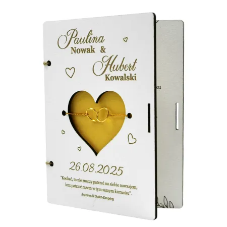 Wyjątkowy prezent na ślub drewniana kartka z kopertą dla pary młodej personalizowana