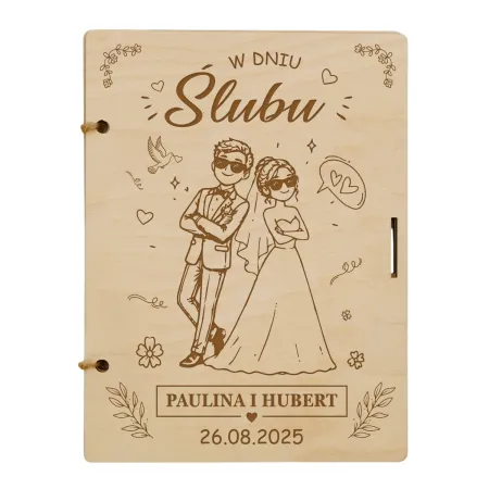 Wyjątkowy prezent na ślub drewniana kartka z kopertą dla pary młodej personalizowana